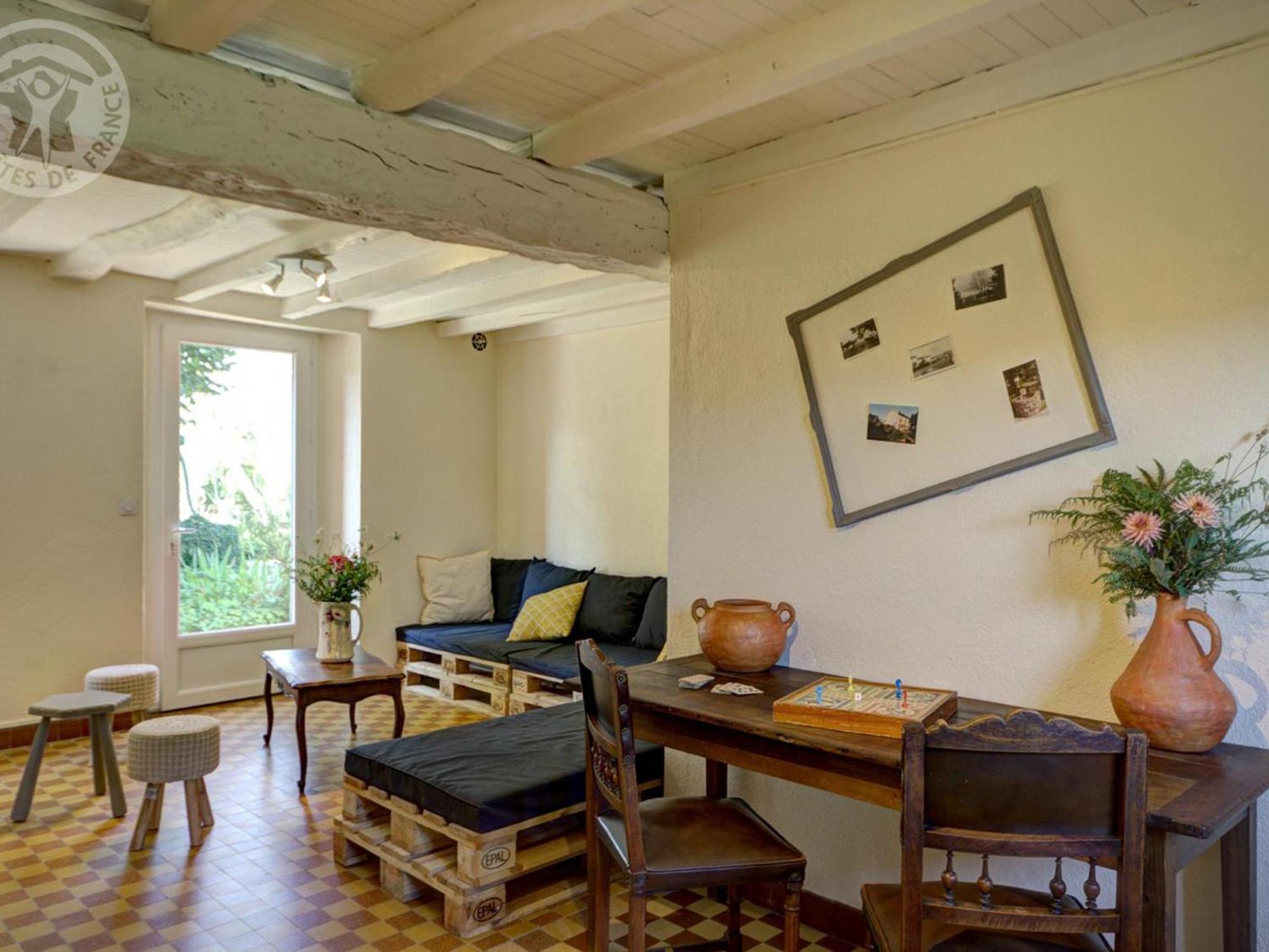 Gite Spacieux Avec Jardin Arbore Et Jeux Enfants, A Proximite De St-Etienne Et Lyon - Fr-1-496-147 Montchal Ngoại thất bức ảnh