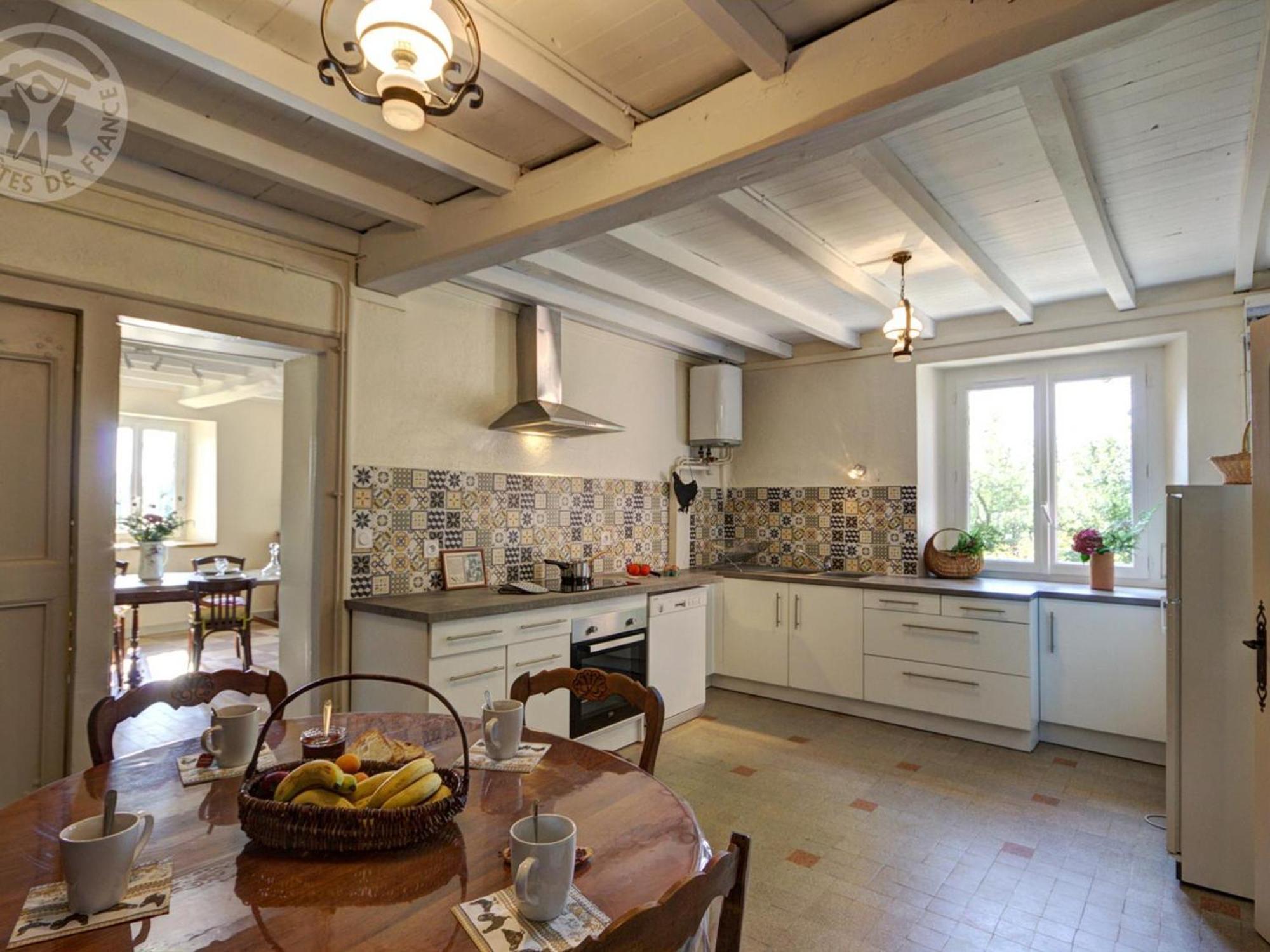 Gite Spacieux Avec Jardin Arbore Et Jeux Enfants, A Proximite De St-Etienne Et Lyon - Fr-1-496-147 Montchal Ngoại thất bức ảnh